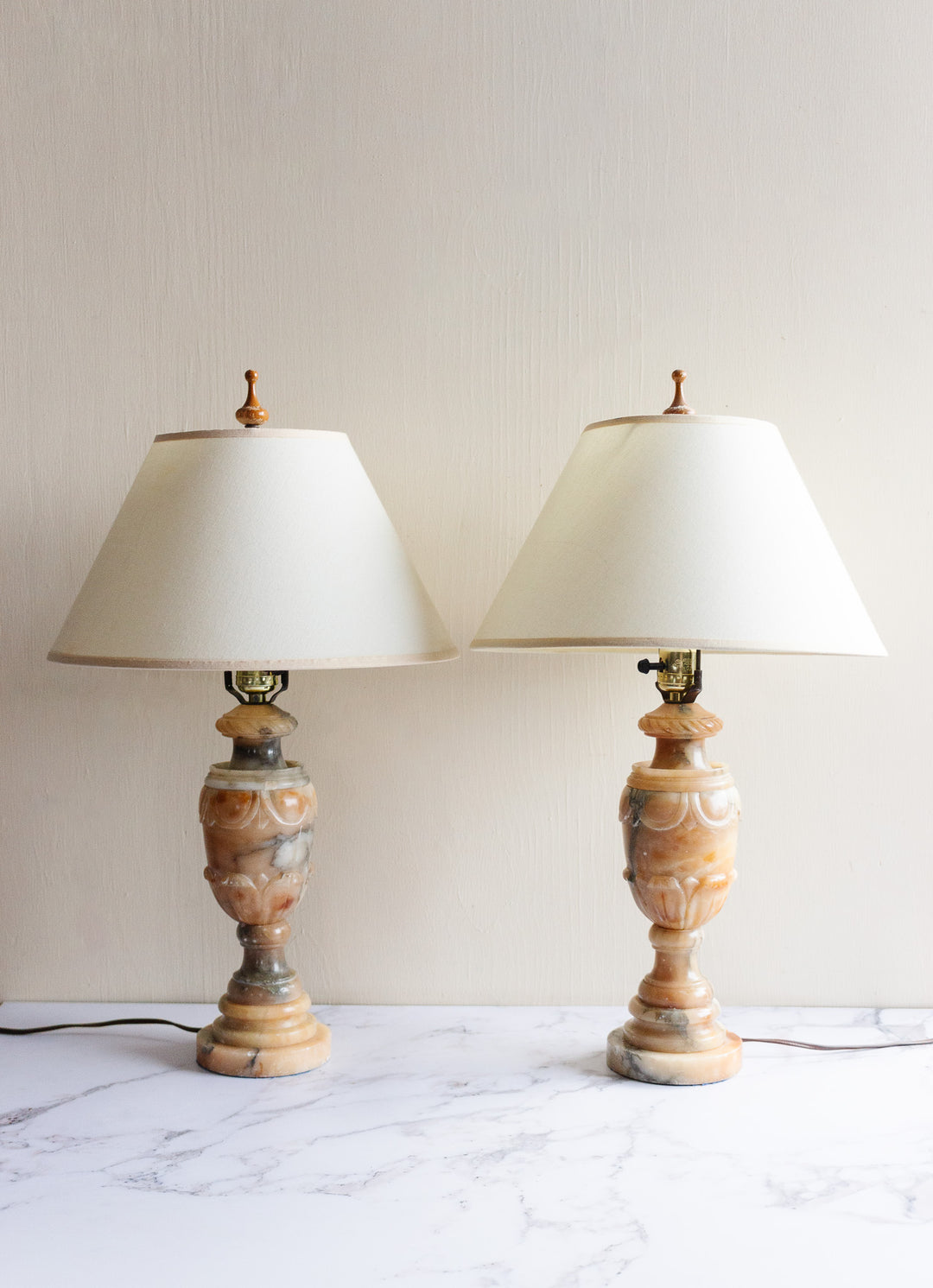 midcentury Italian alabaster lamp