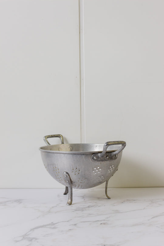 vintage french freestanding "aluminum pur" kitchen colander