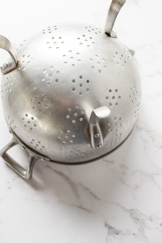 vintage french freestanding "aluminum pur" kitchen colander
