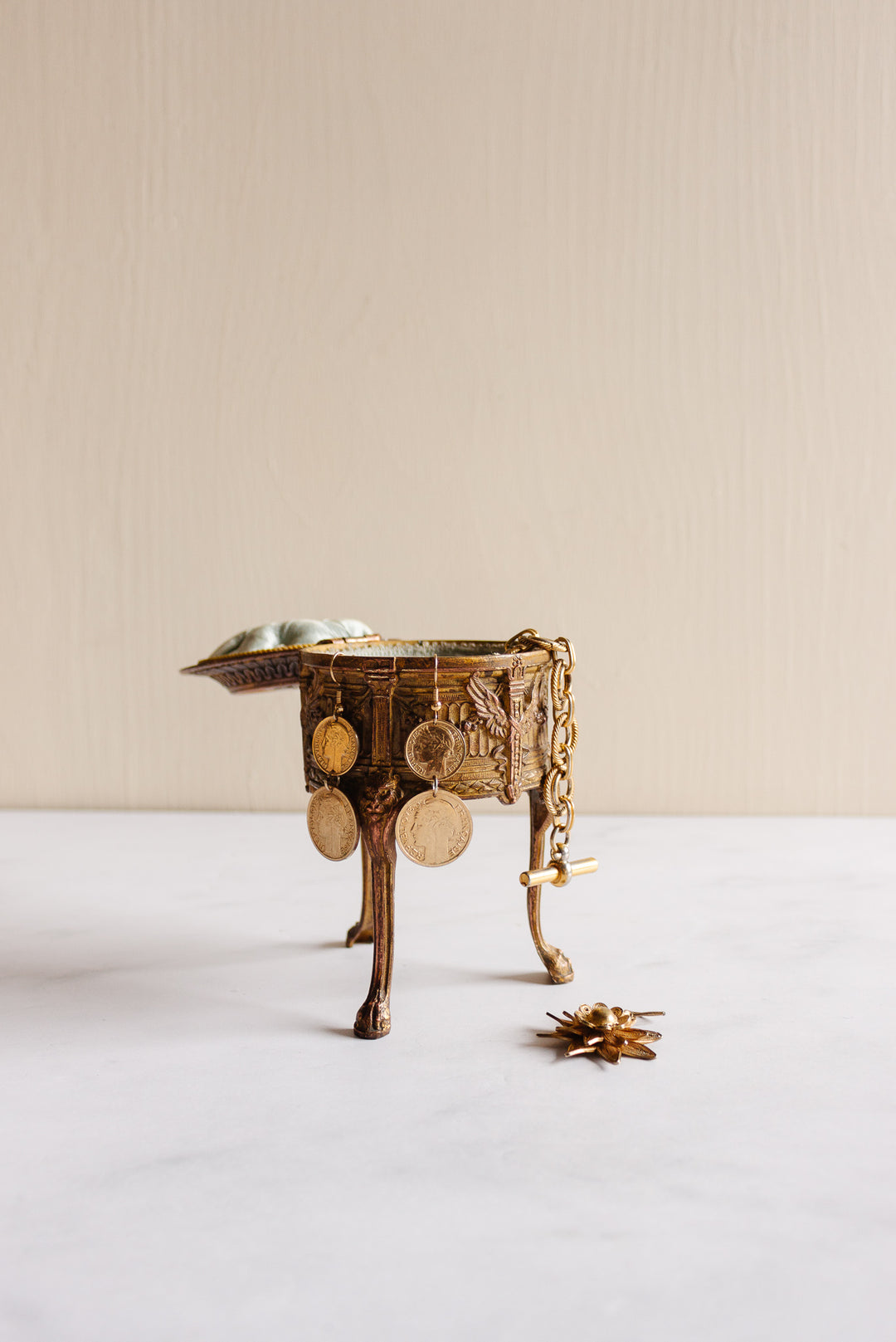 turn of the century gilt ormolu belle epoque bijoux casket with medallion