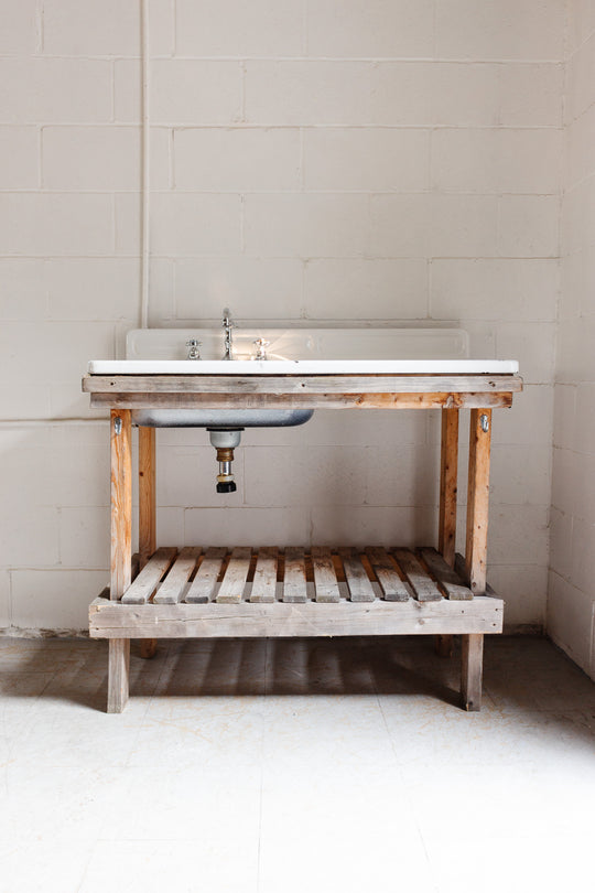vintage enamel farmhouse sink