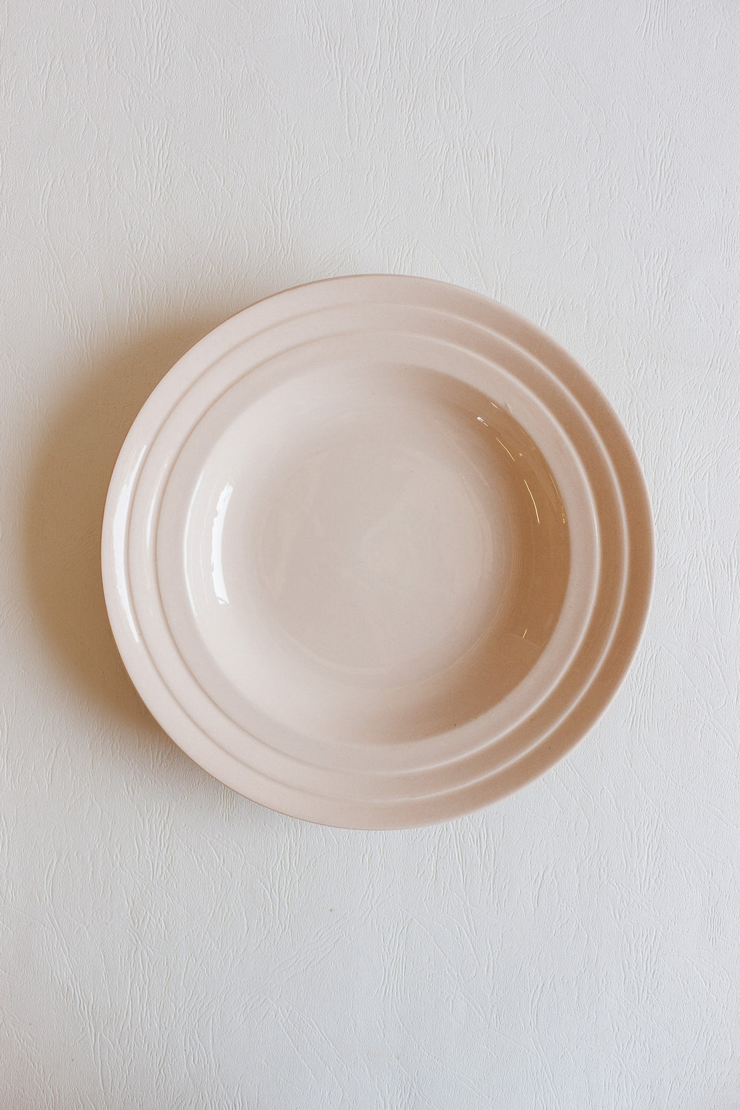 set of four 1930s french "ceranord" st. amand pink soup bowls
