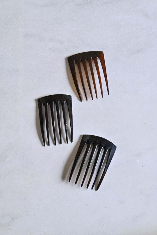 turn of the century french horn hair comb, small