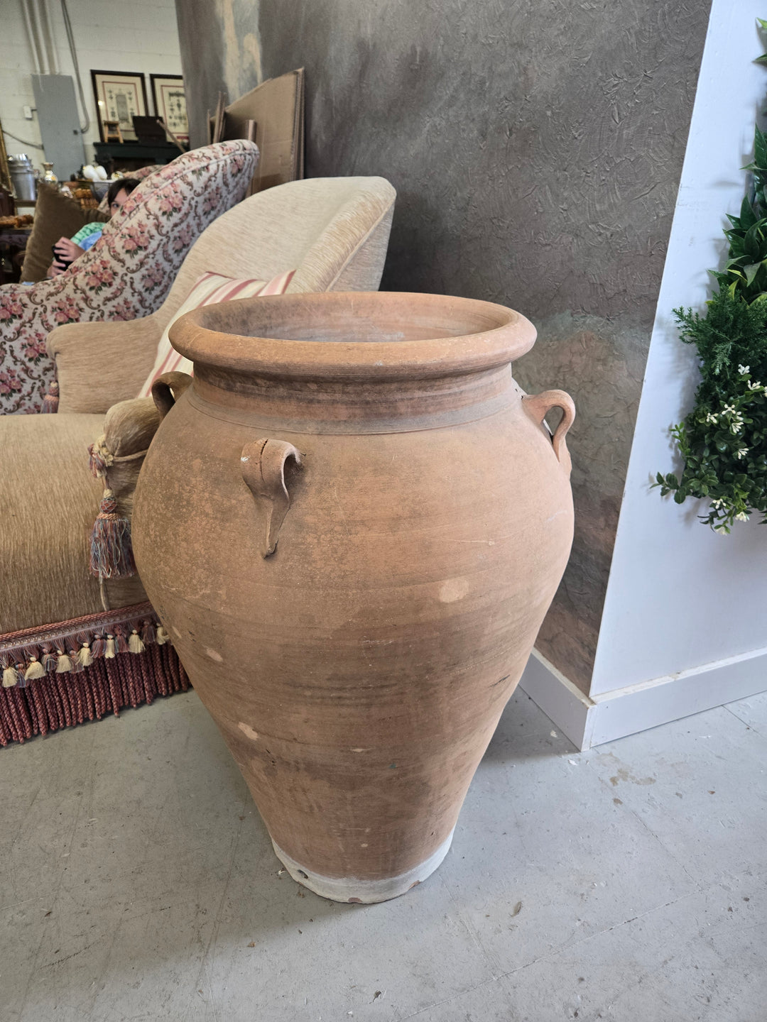 Antique pot vi