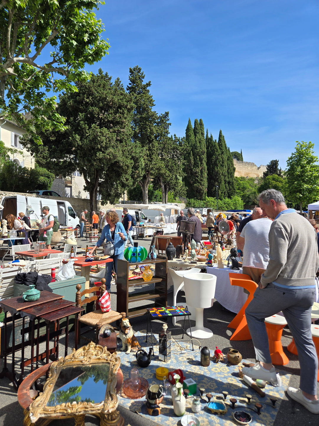 Concierge Sourcing : A Curated Parcel of French Treasures