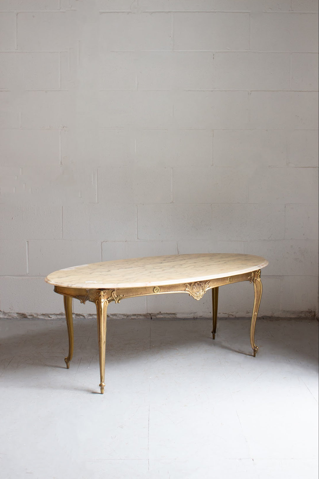 1970s French Louis XV style marble and brass coffee table
