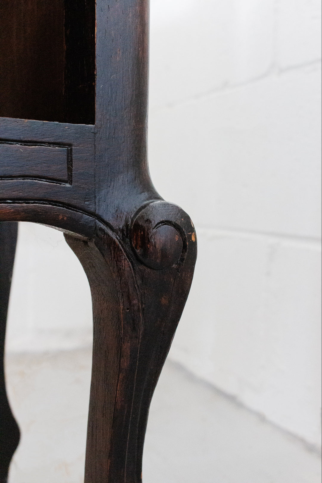 set of vintage french Louis XV style nightstand