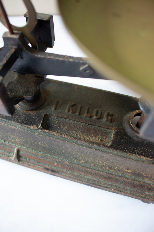 turn of the century French cast iron and brass shop scale
