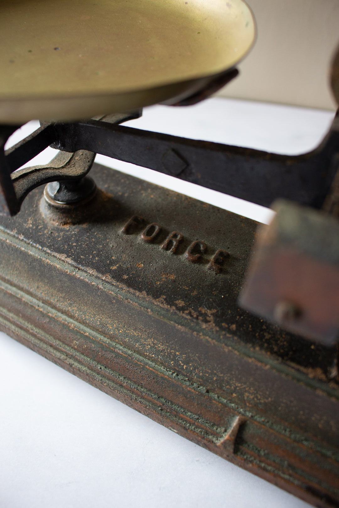 turn of the century French cast iron and brass shop scale