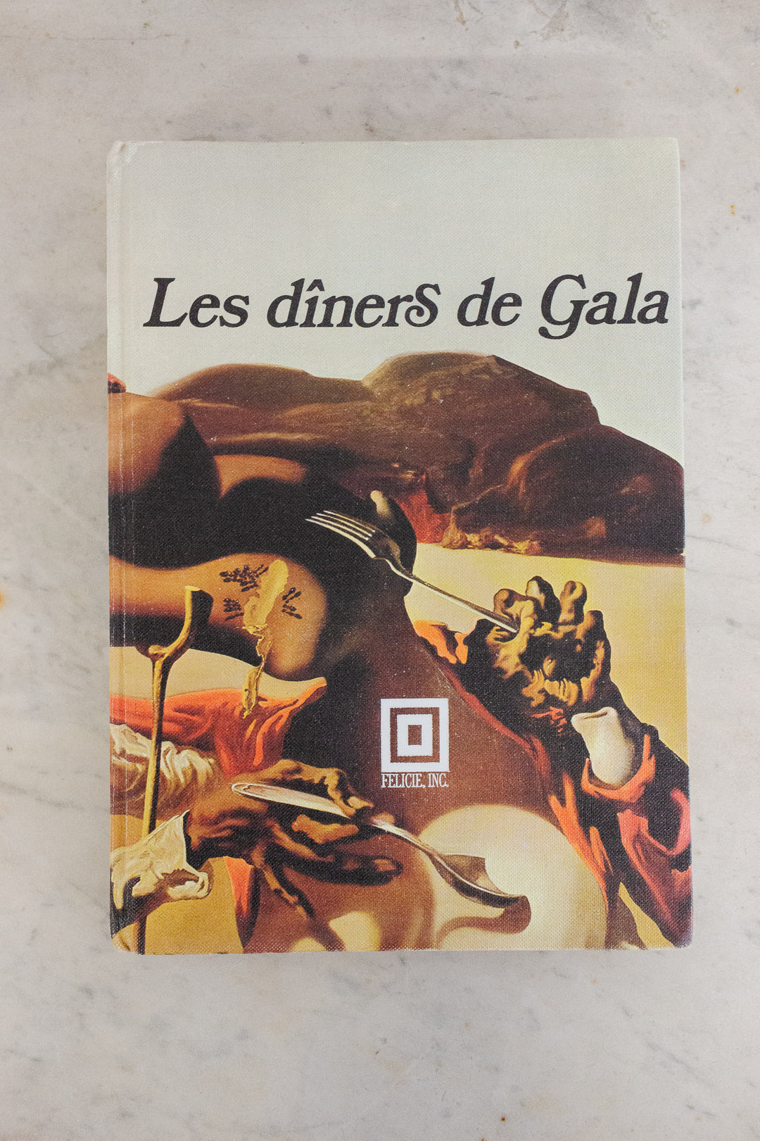 rare 1st edition salvador dali vintage cook book "les dîners de gala"