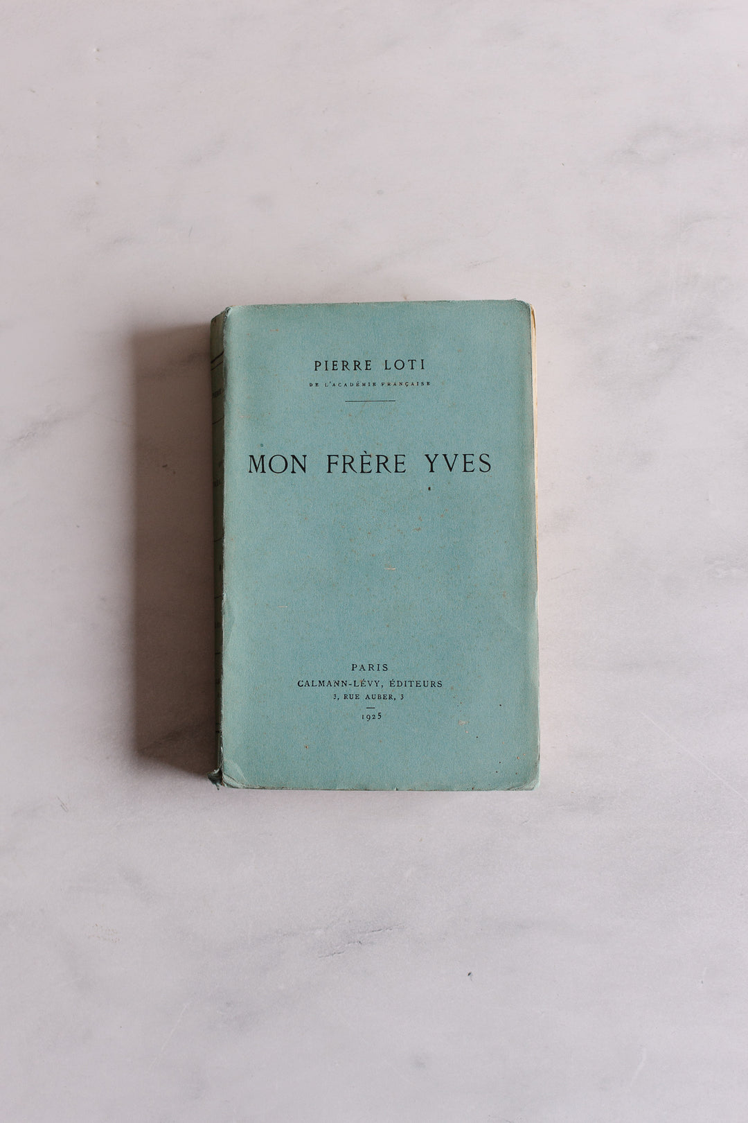 antique french "livres bleu"