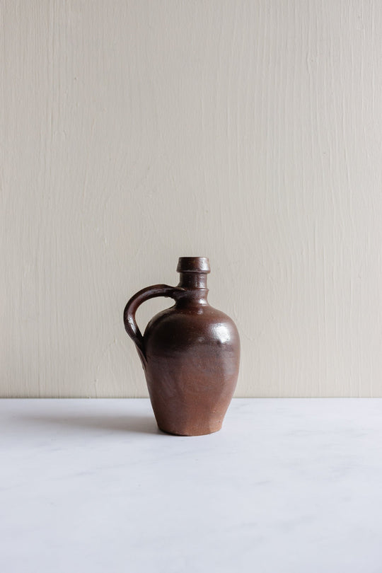 medium stoneware jug with handle