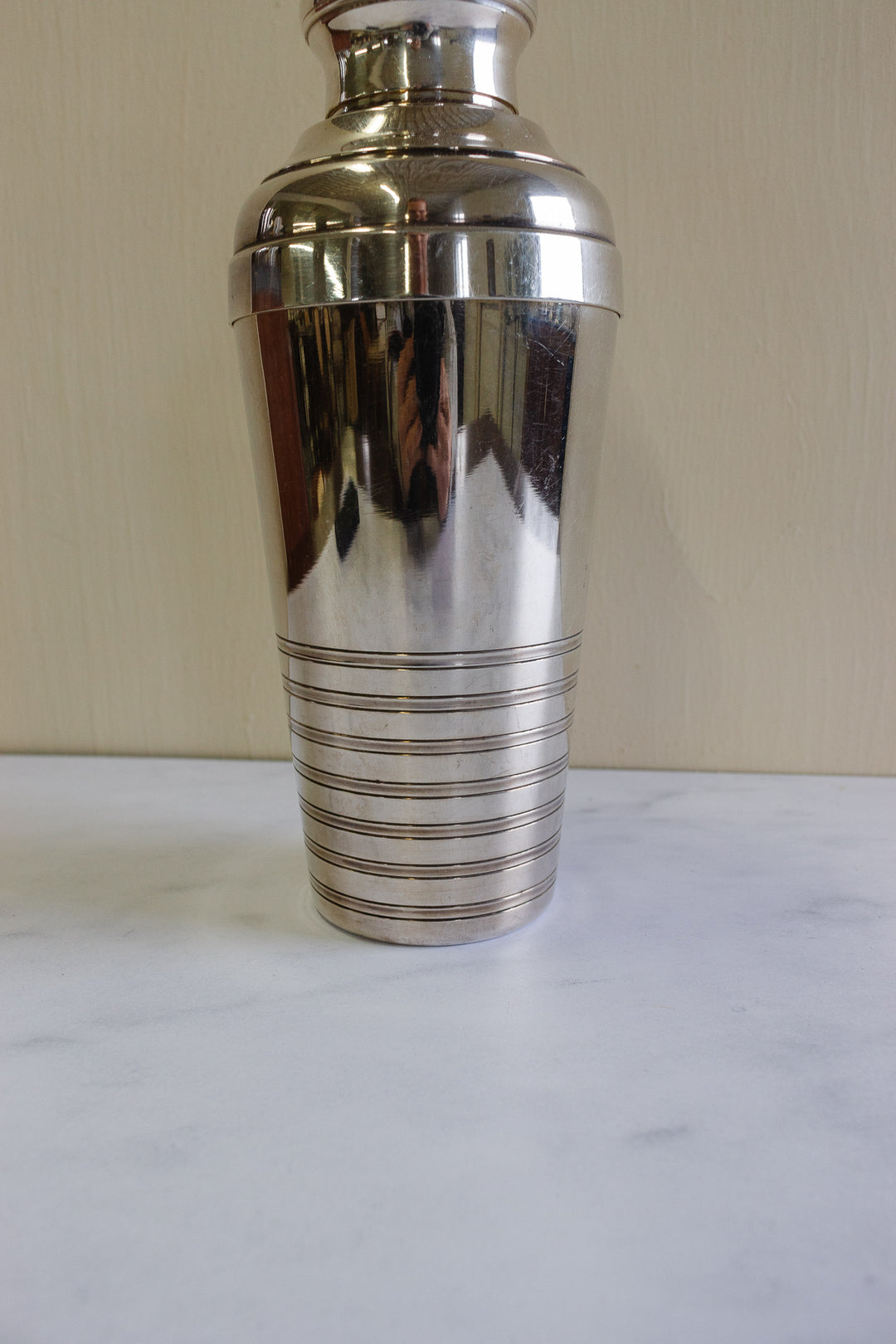 1930s French art deco silverplate shaker