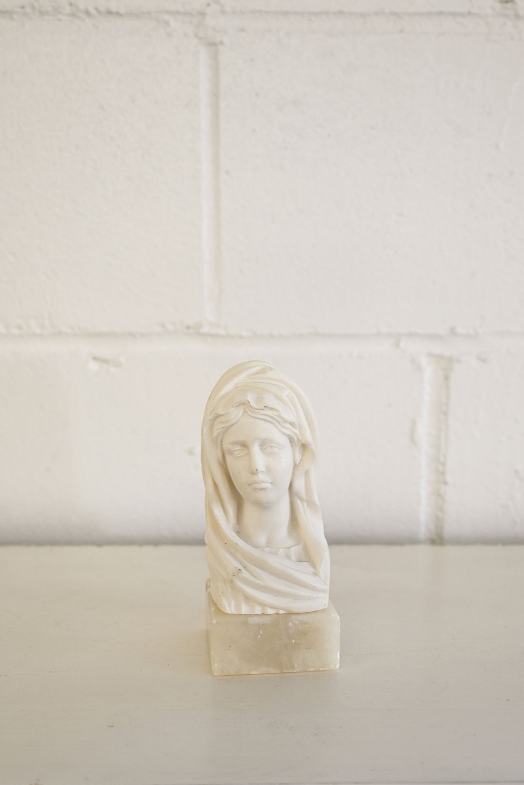 vintage italian alabaster busts