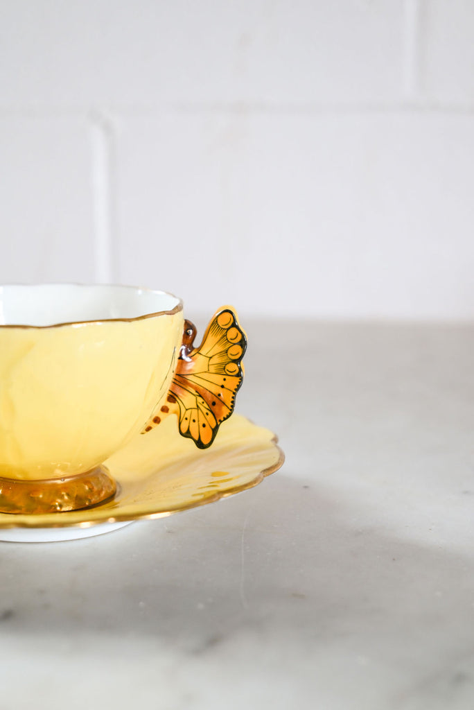 1930s aynsley butterfly handled tea cup and saucer Joliette