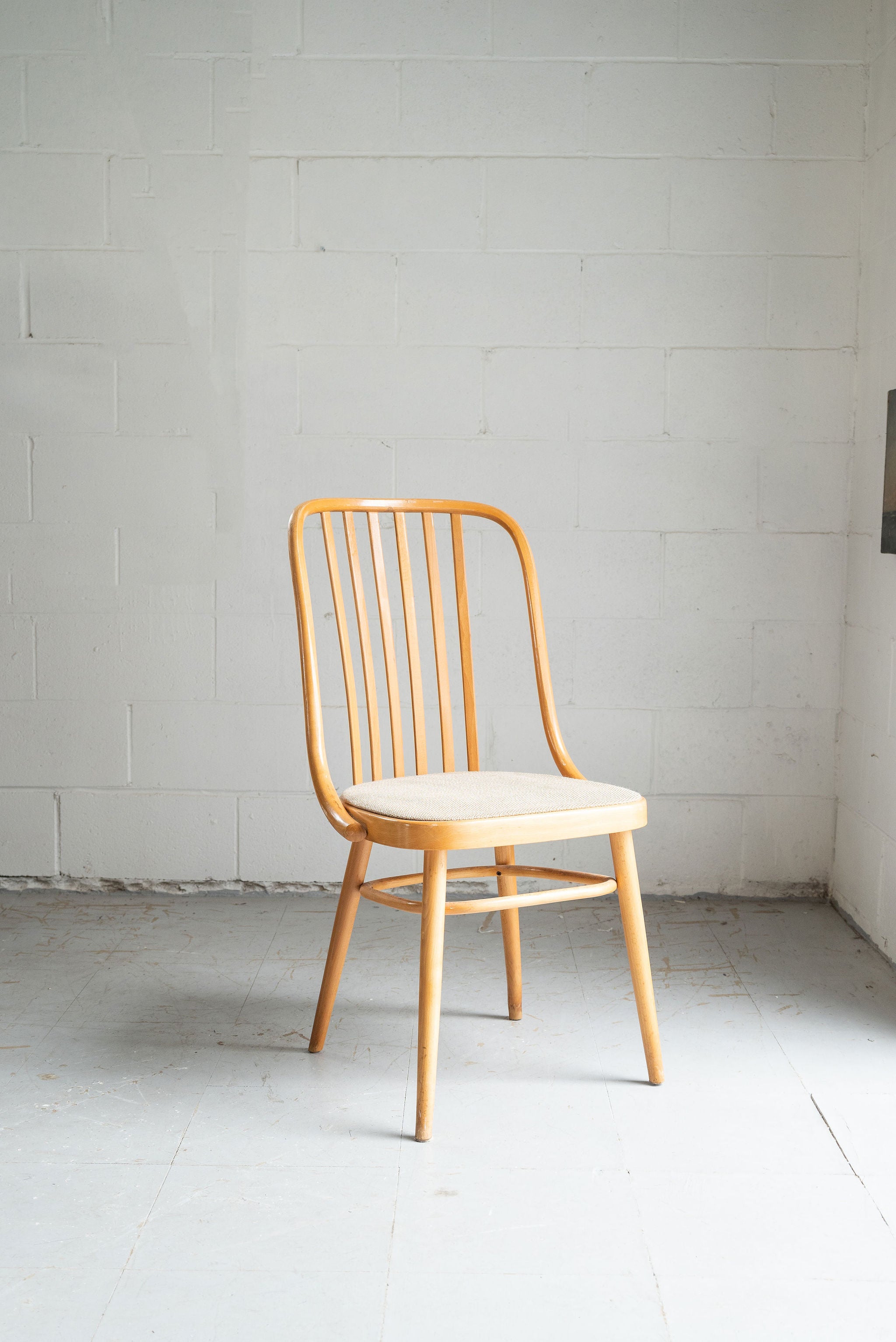 Drevounia bentwood chairs sale