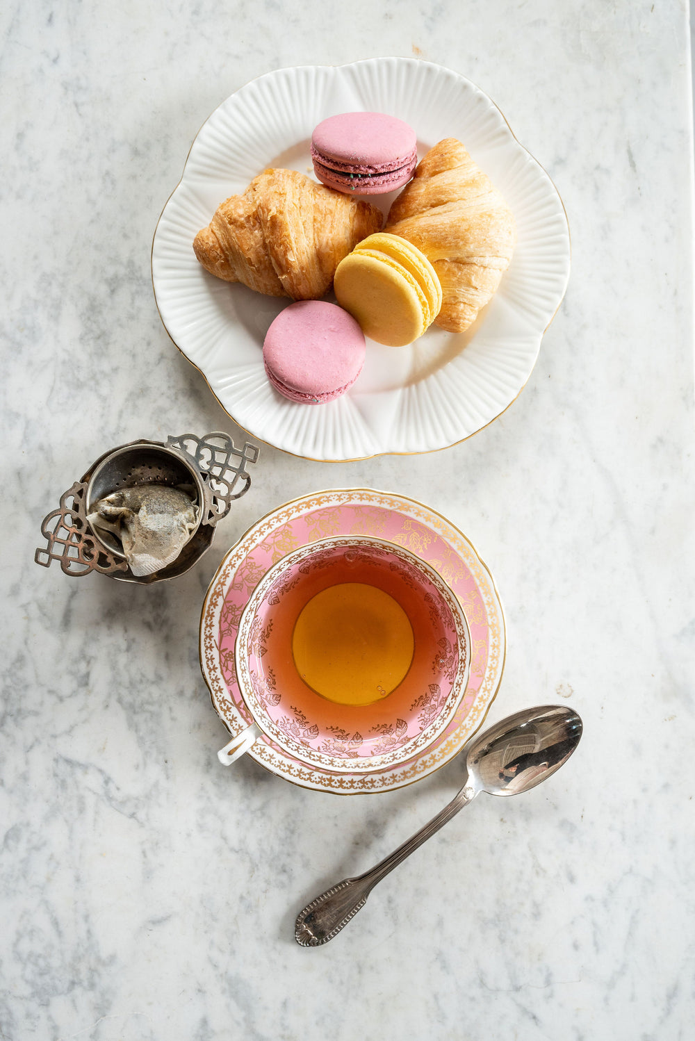 vintage shelley tea cup and saucer