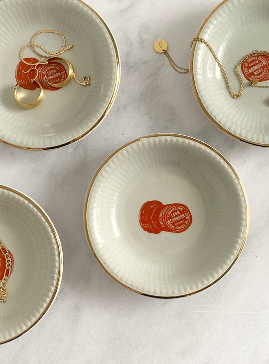 vintage french advertising ashtray "champagne leon chandon"