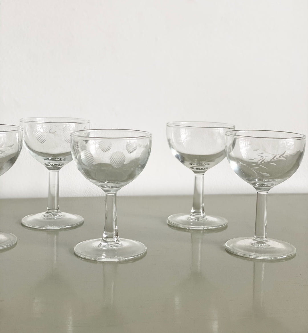 electic set of 5 vintage French digestif glasses