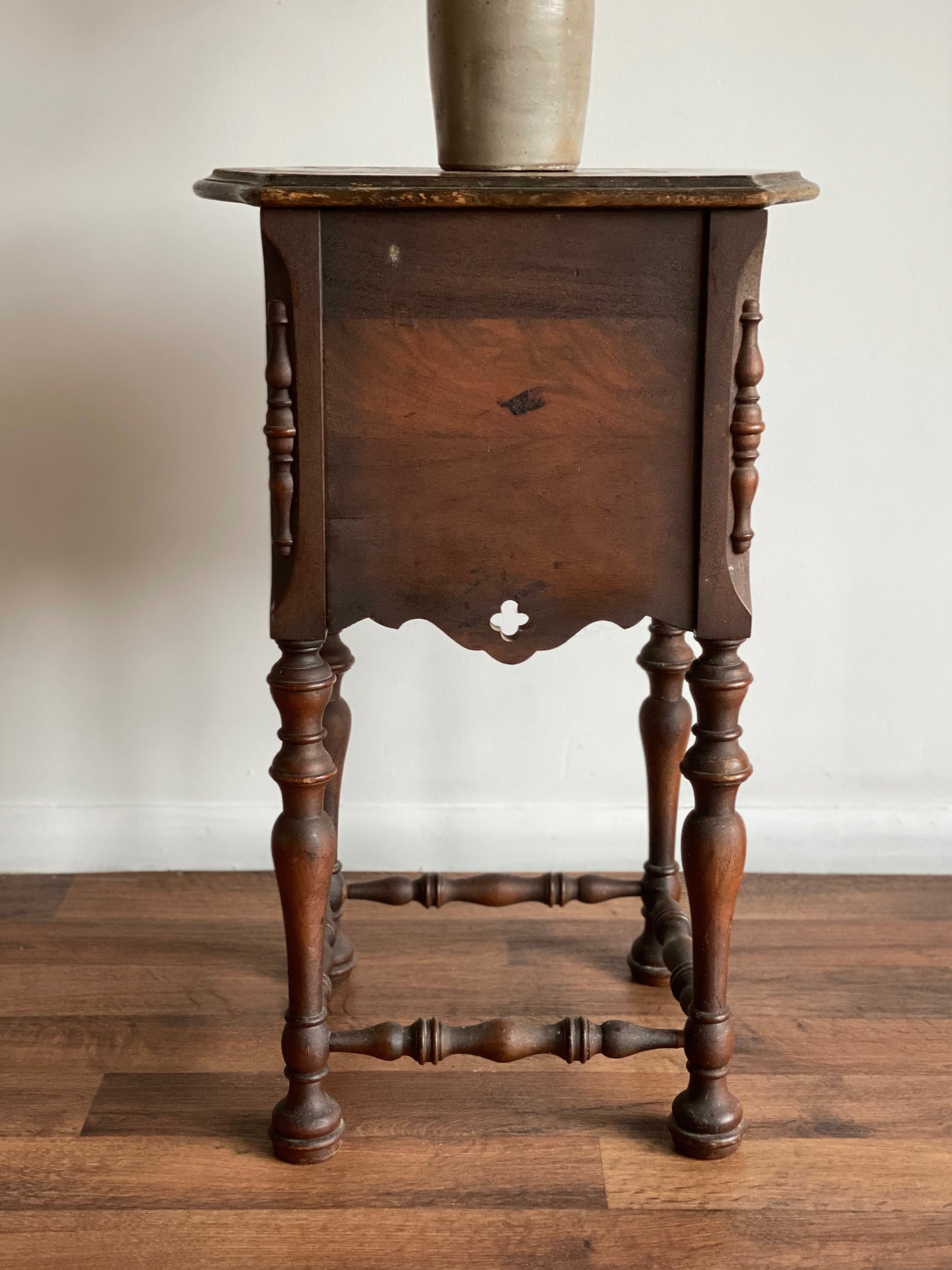 vintage humidor cabinet – Joliette