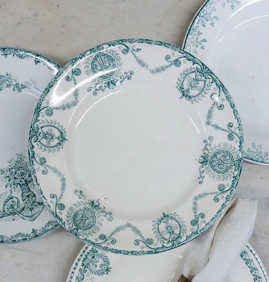 antique french société pierrefonds transferware dinner plates, matching set of 4