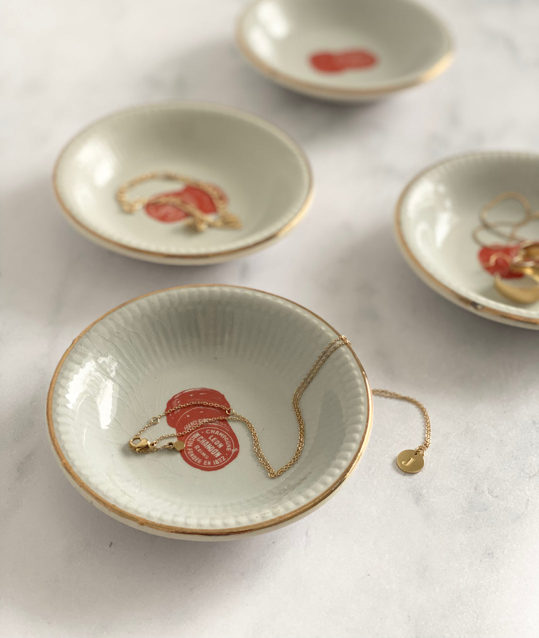 vintage french advertising ashtray "champagne leon chandon"