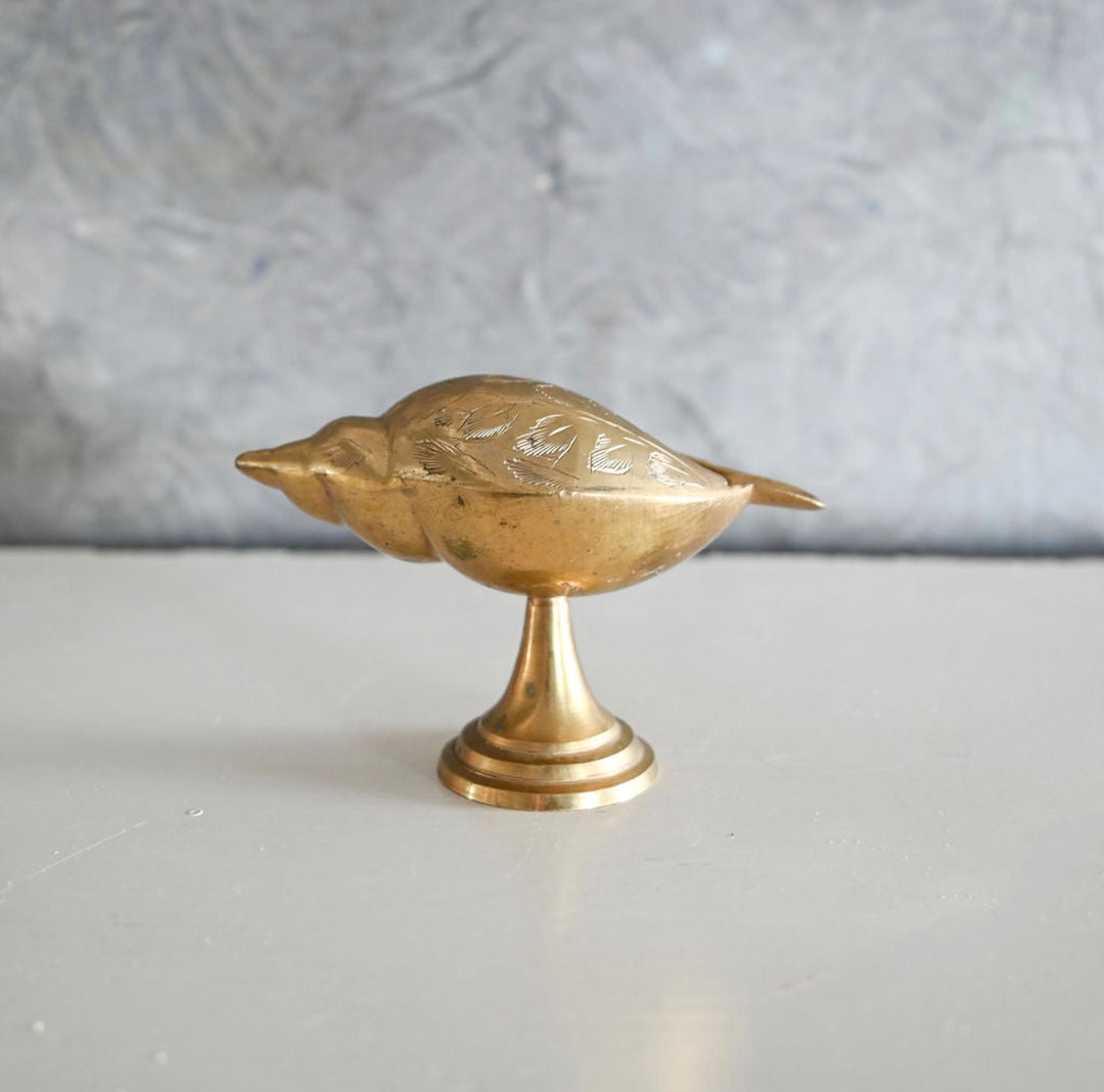vintage french brass shell "cendrier"