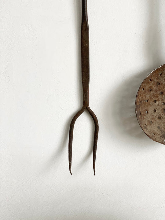 primitive cooking utensils
