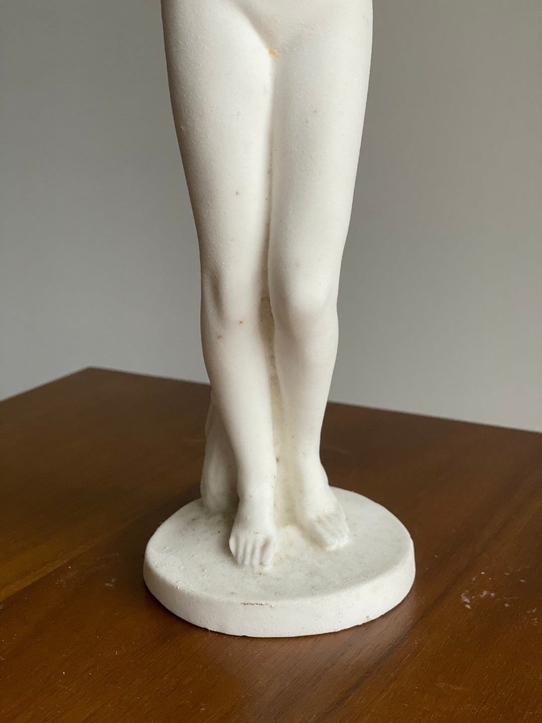 “femme nue” en porcelaine