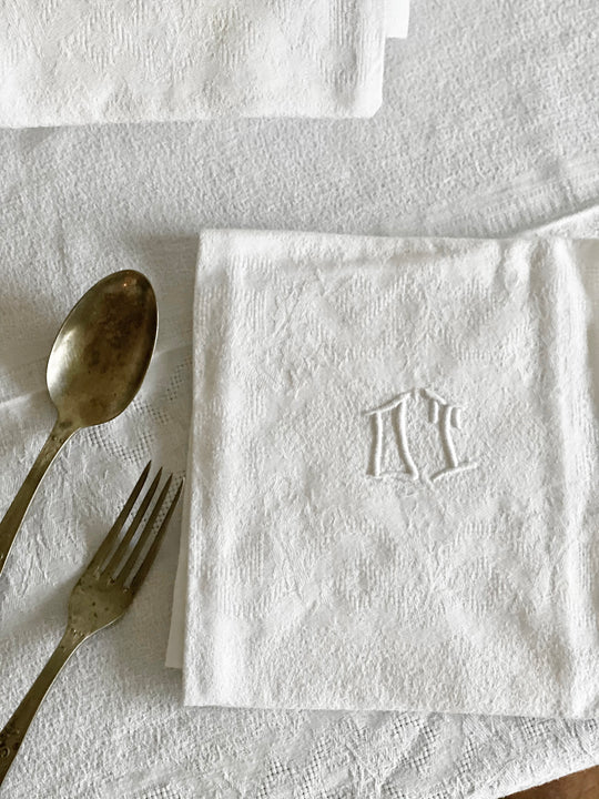 vintage French tablecloth & napkin set