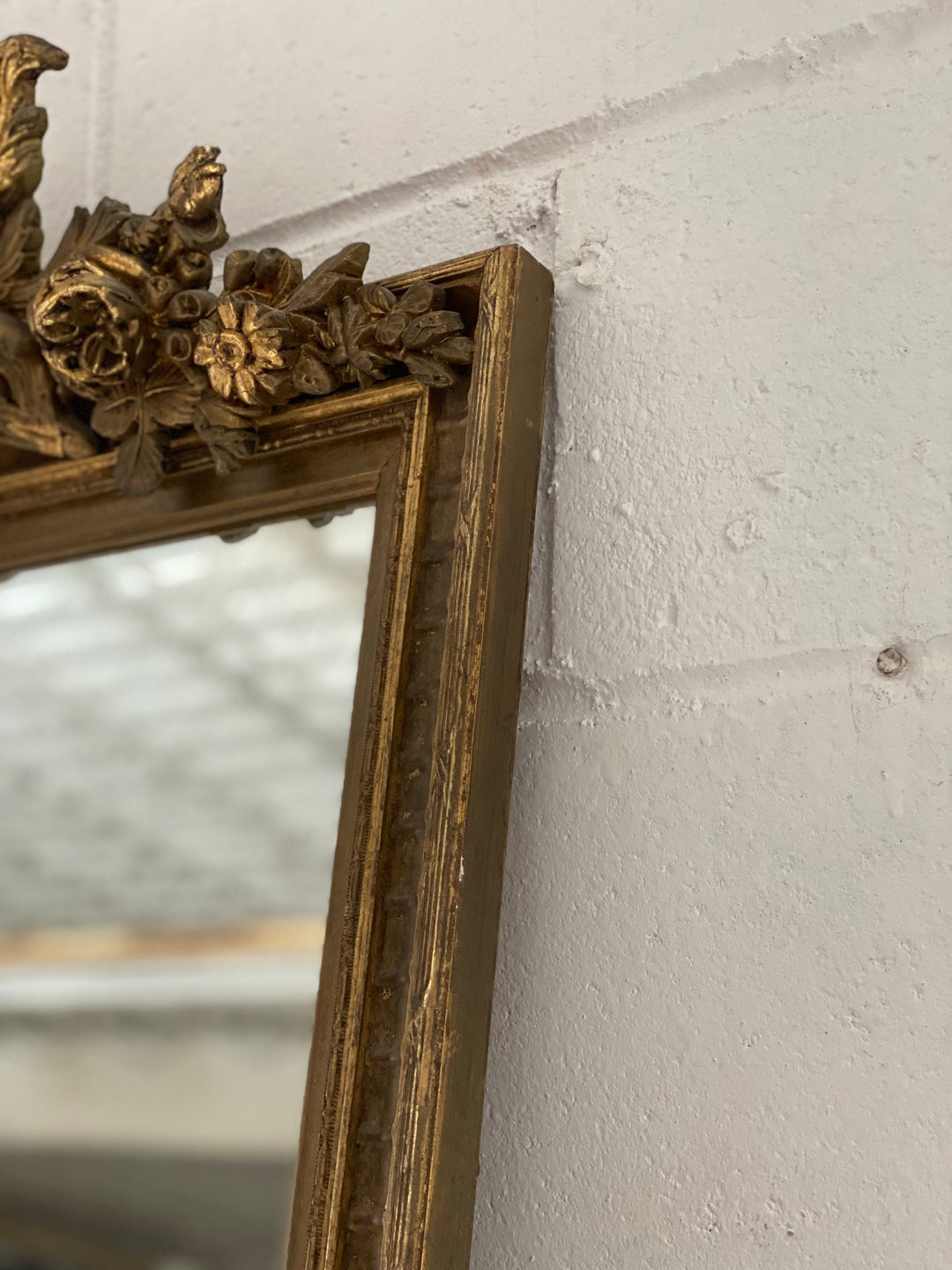 antique french Louis XV gilt wood mirror with cornice